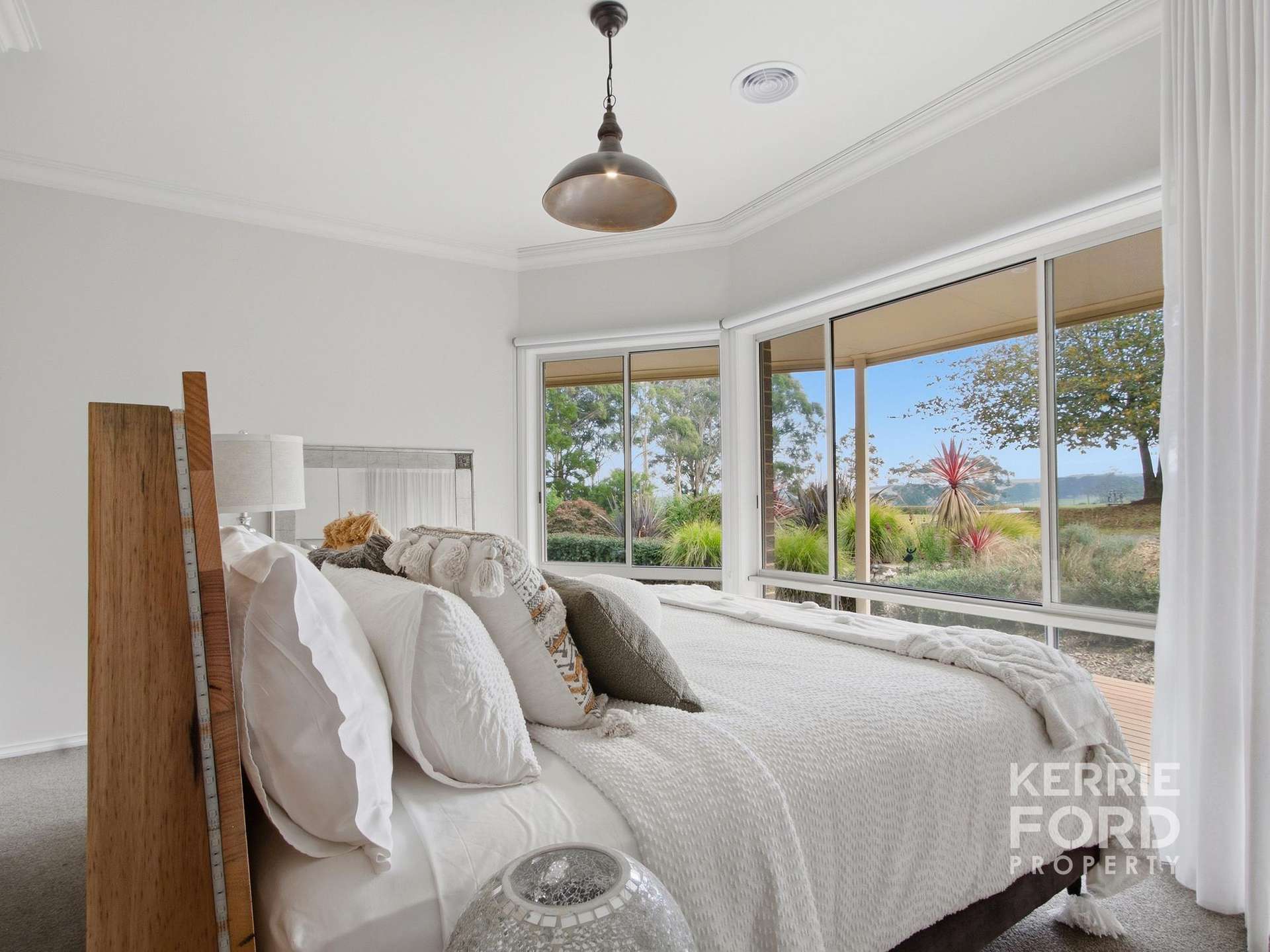 85 Saviges Road, Yallourn North For Sale by Farmbuy.com - image 15