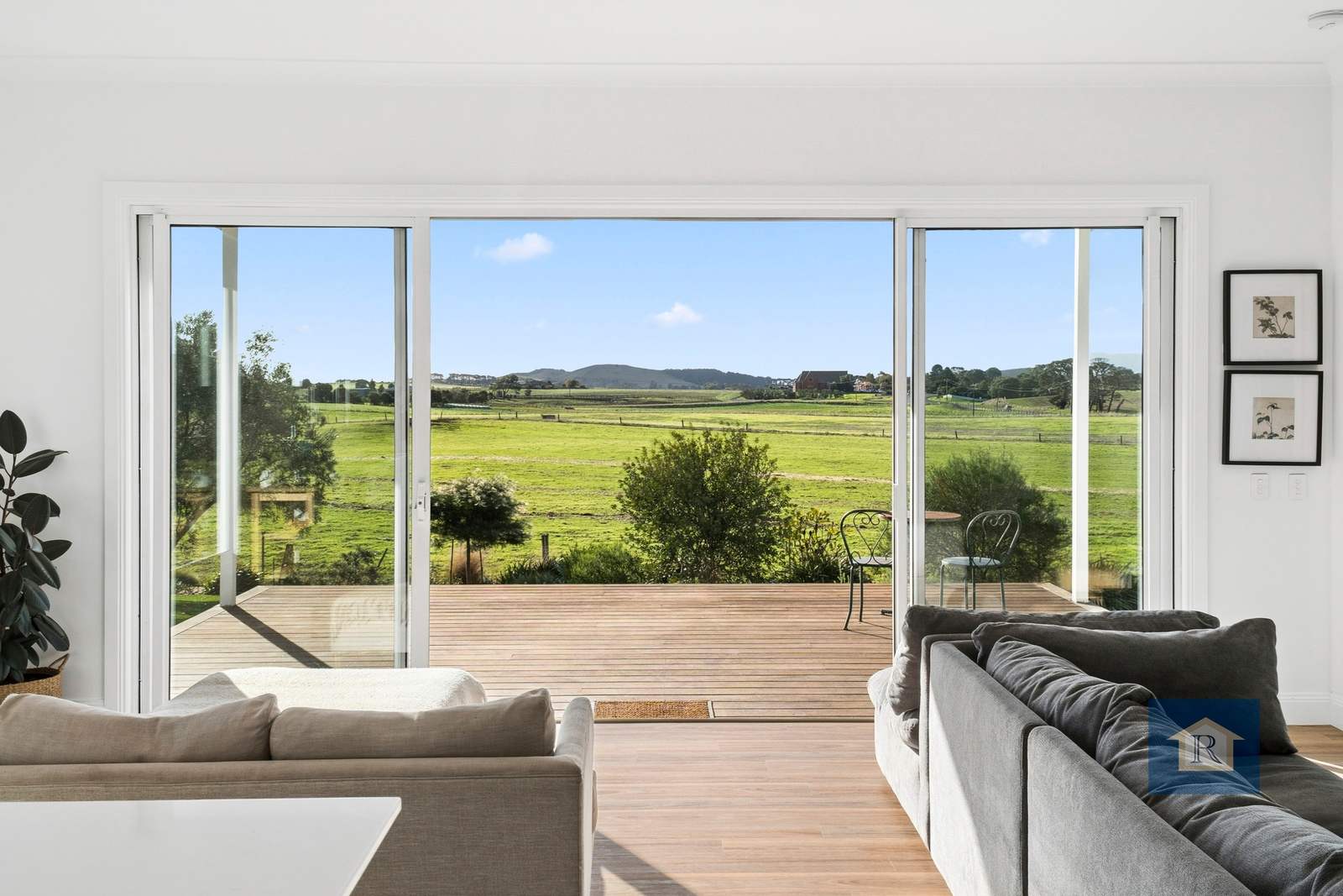 645 Corangamite Lake Road, Cororooke For Sale by Farmbuy.com - image 9