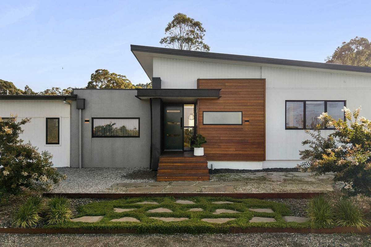 65 Dunne Road, Bullengarook For Sale by Farmbuy.com - image 1