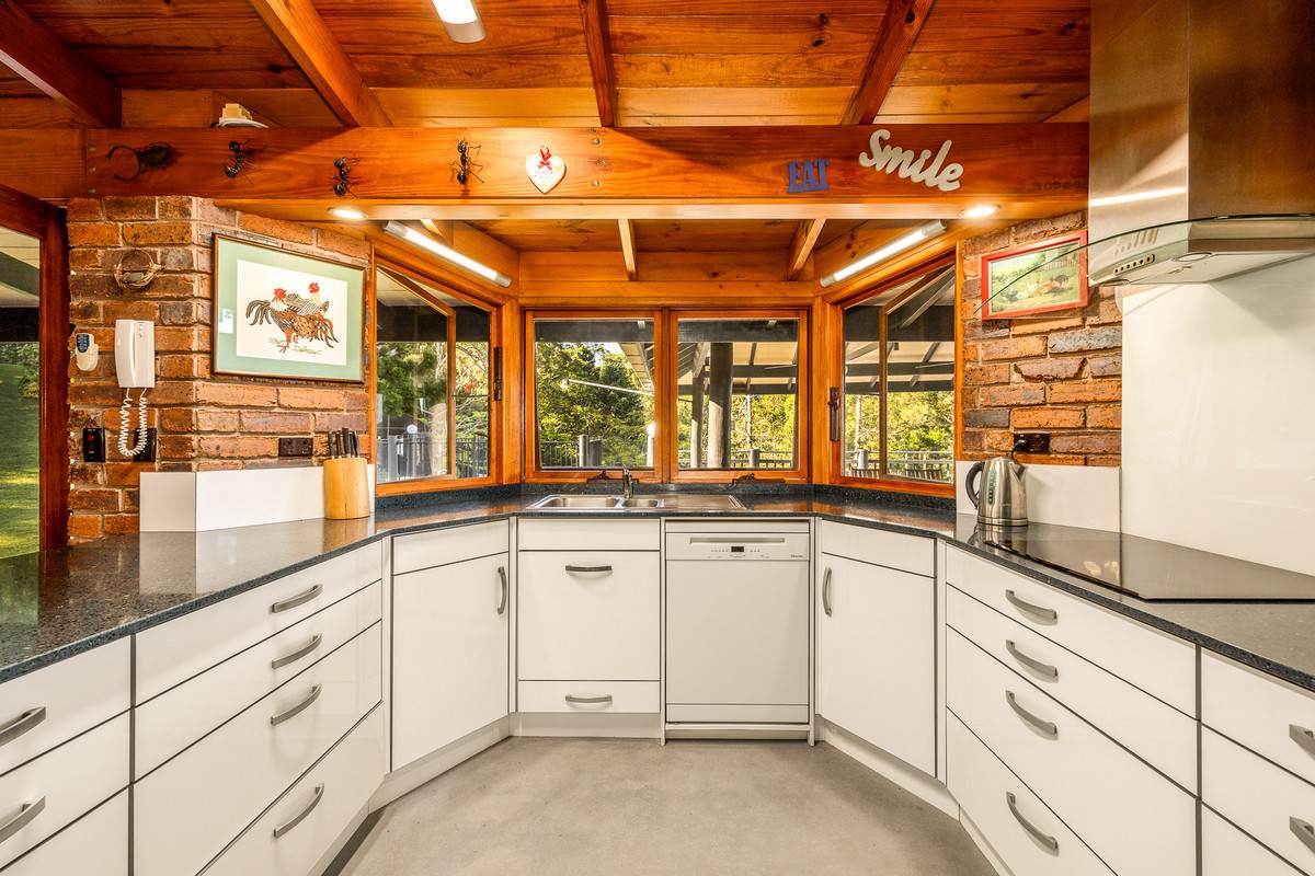 79 Isambert Road, Glenview For Sale by Farmbuy.com - image 13