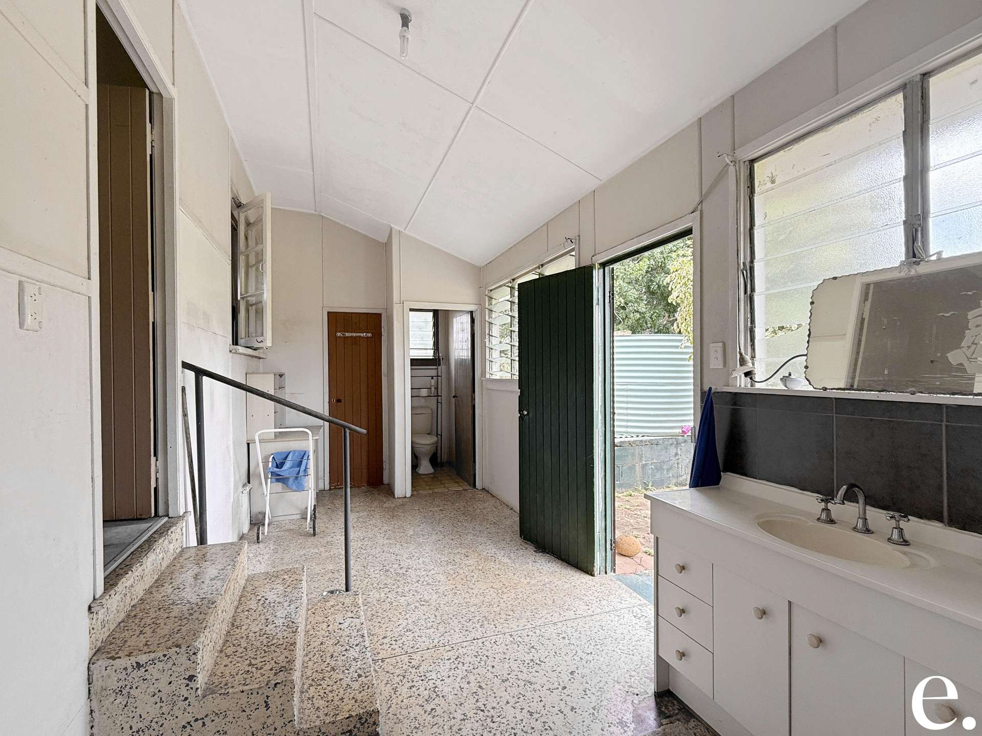 72 Catherine Road, Mutchilba For Sale by Farmbuy.com - image 14