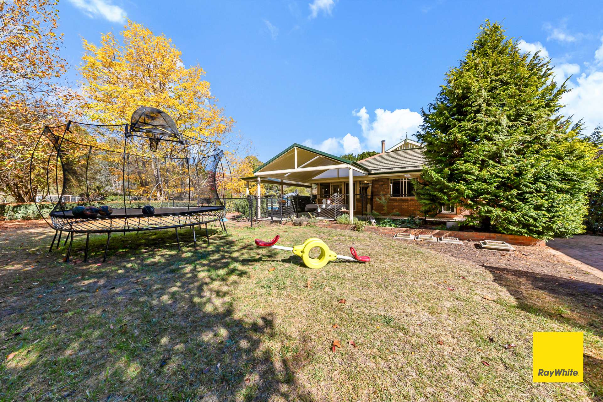 11 Elmslea Drive, Bungendore For Sale by Farmbuy.com - image 23