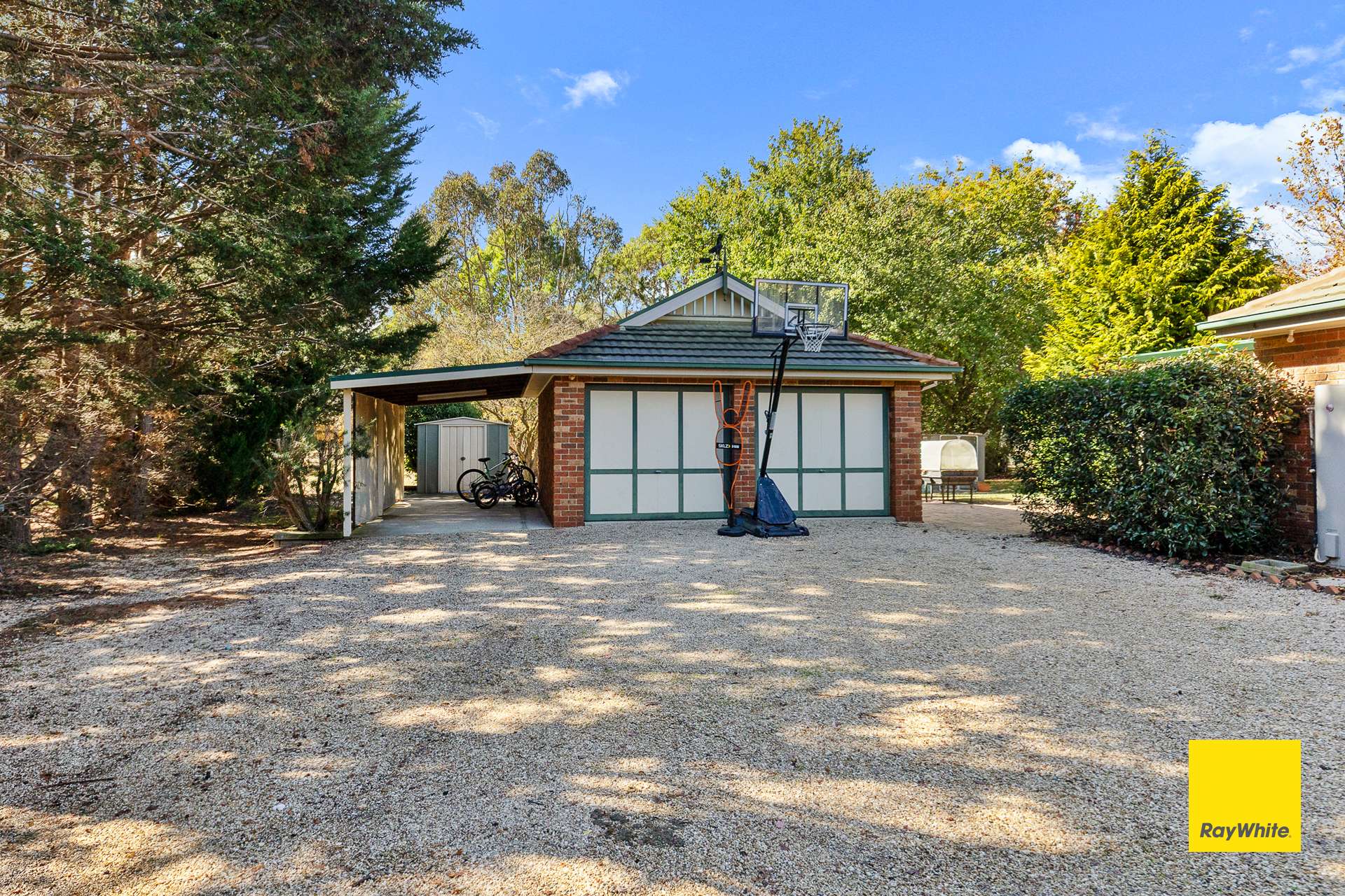 11 Elmslea Drive, Bungendore For Sale by Farmbuy.com - image 24