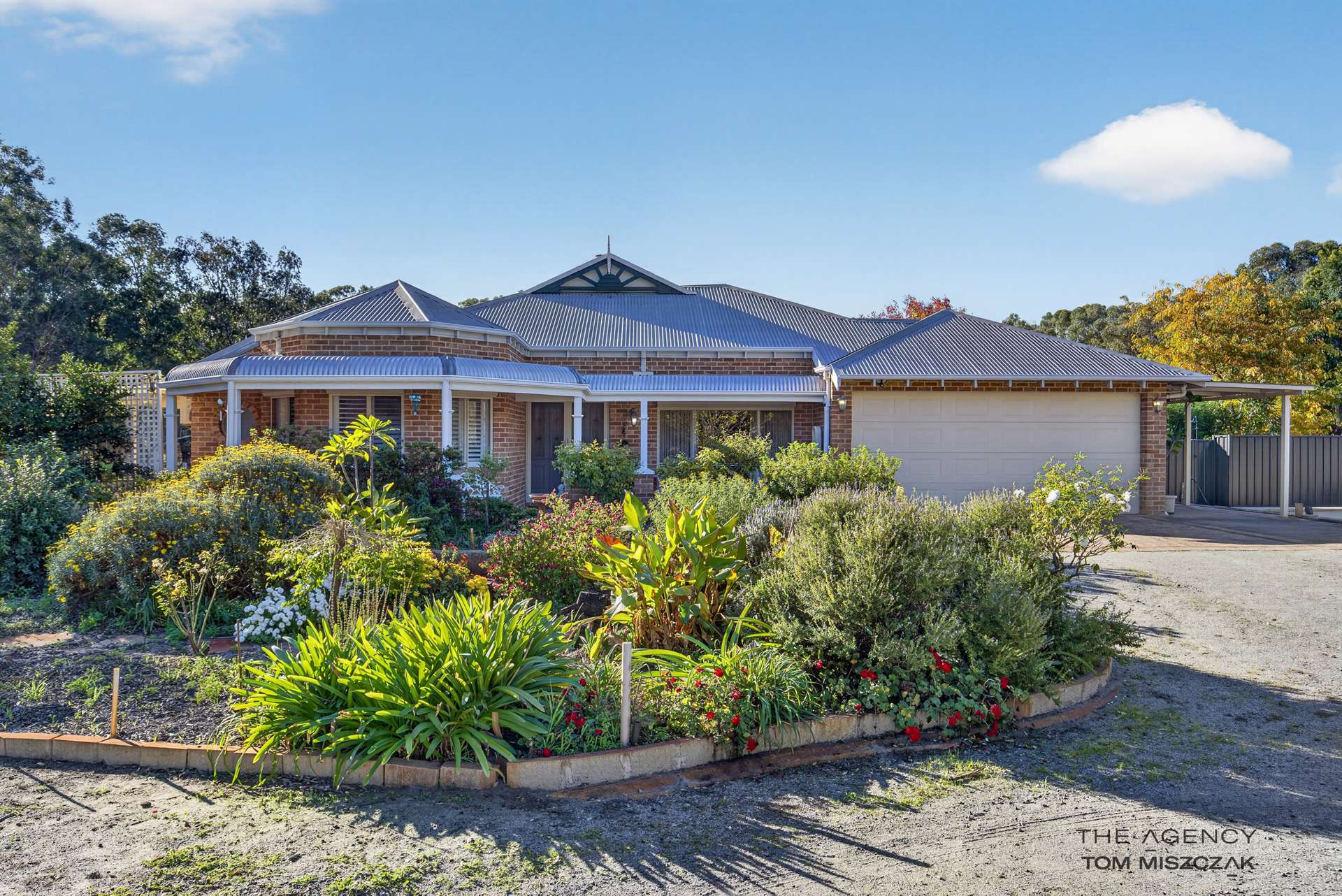 38 Stockmans Close, Oakford For Sale by Farmbuy.com - image 5