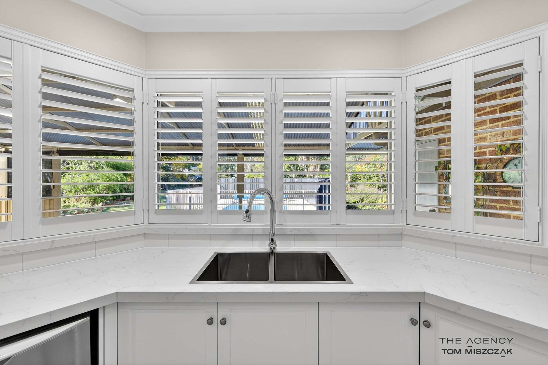38 Stockmans Close, Oakford For Sale by Farmbuy.com - image 12