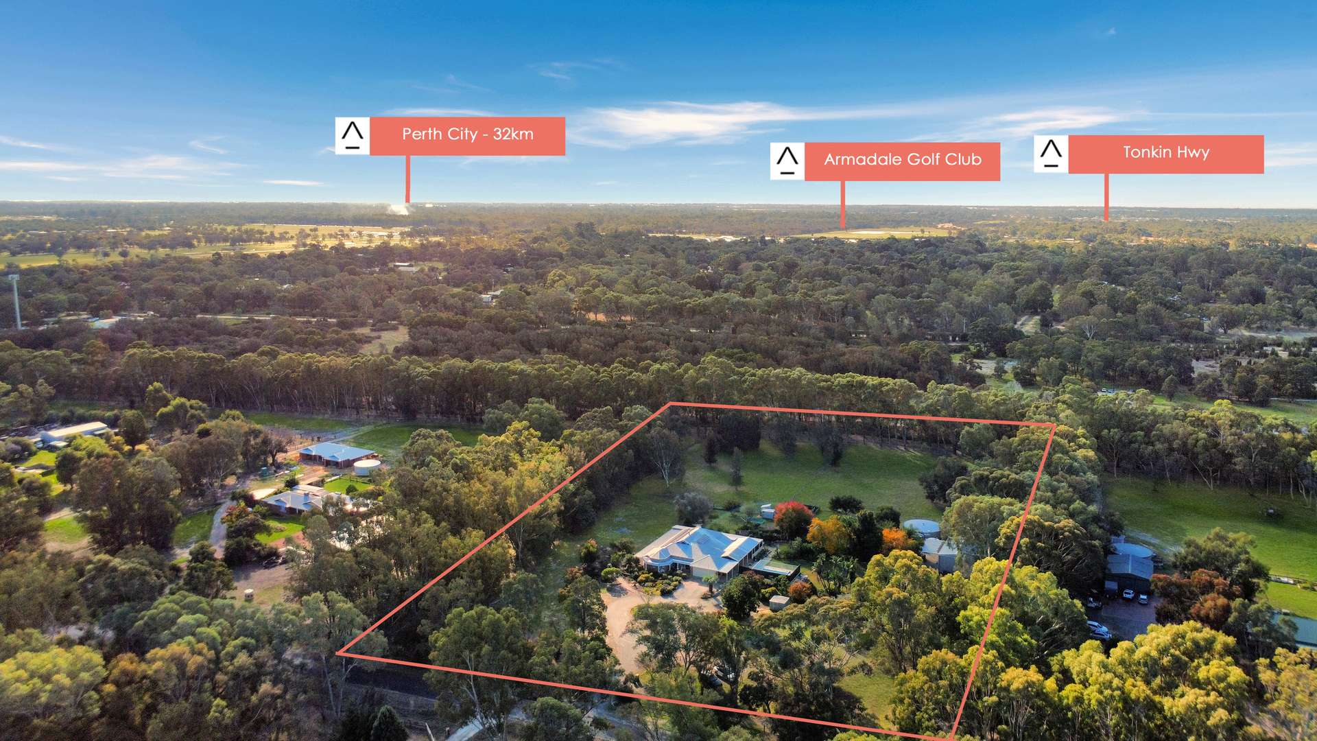 38 Stockmans Close, Oakford For Sale by Farmbuy.com - image 1
