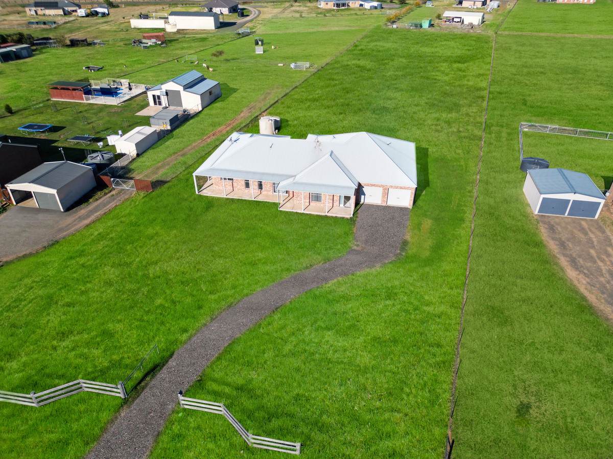 157 Mckenzie Street, Narrabri For Sale by Farmbuy.com - image 2
