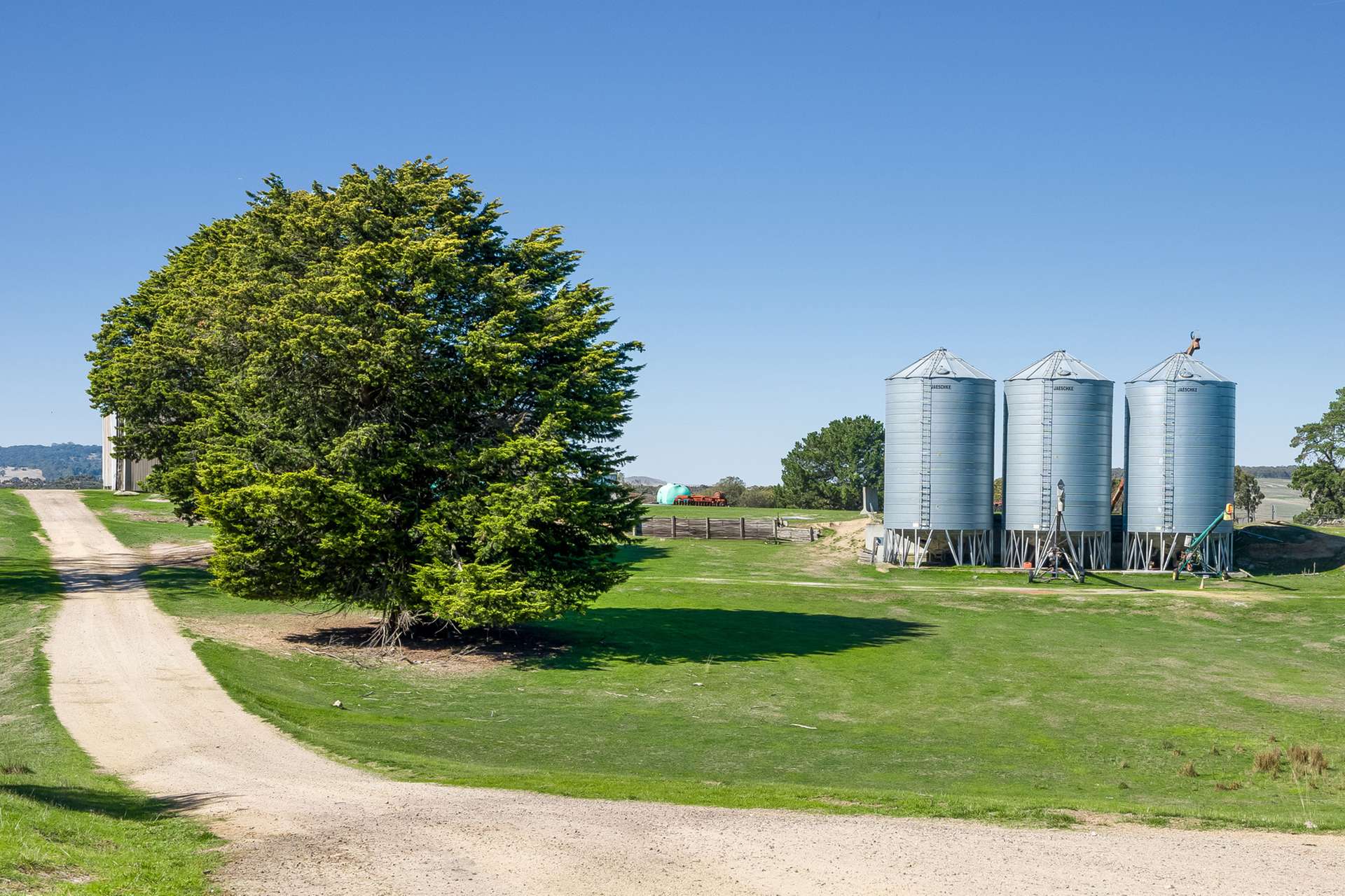 Pittong-Lismore Road, Pittong For Sale by Farmbuy.com - image 6