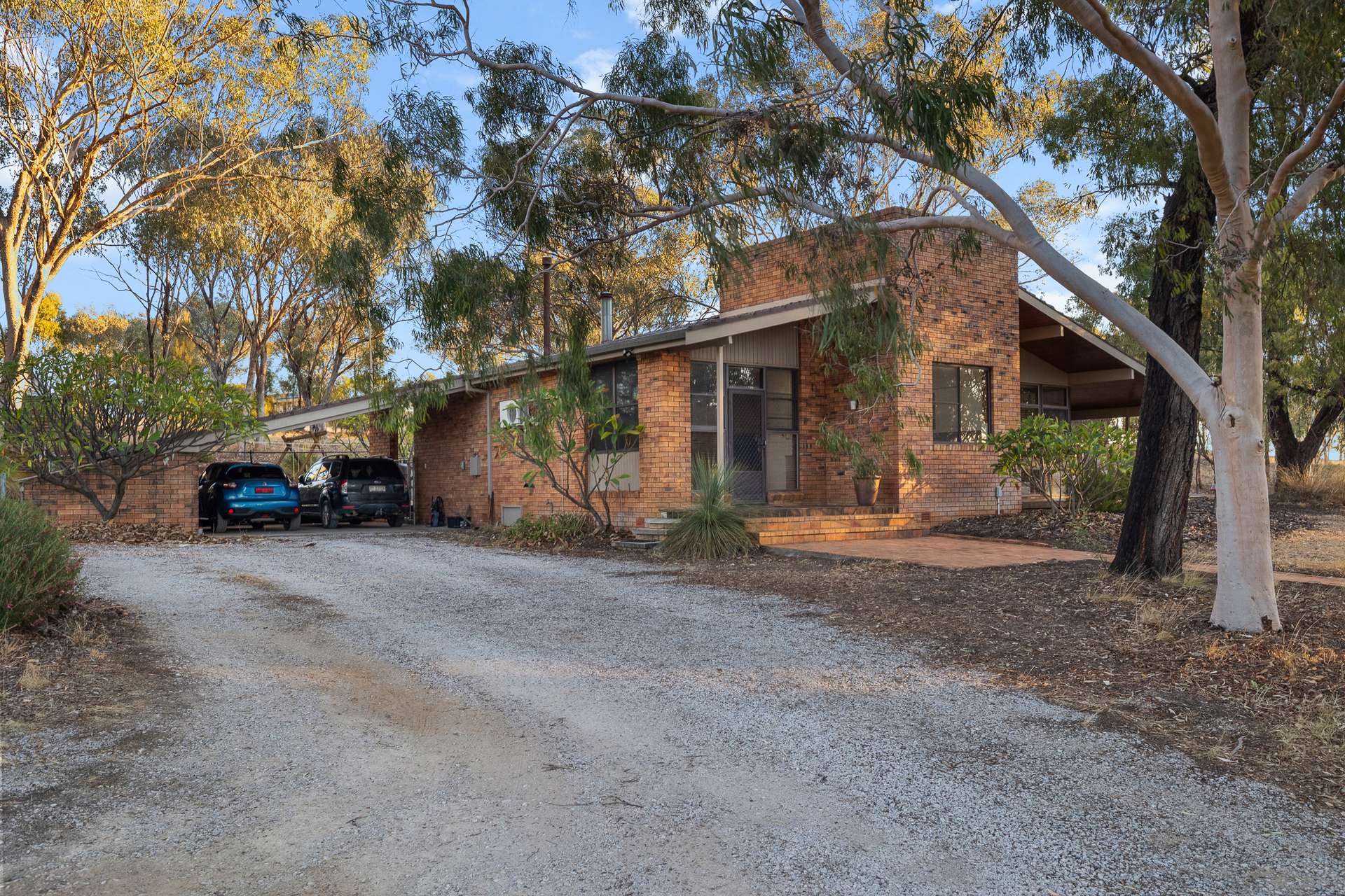 137 Browns Lane, Tamworth For Sale by Farmbuy.com - image 21