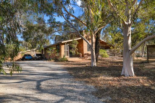 137 Browns Lane, Tamworth NSW 2340