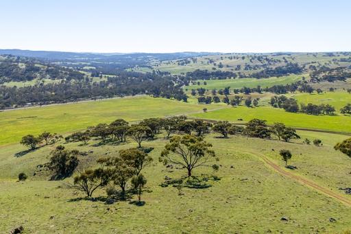 Farm Sold - WA - Toodyay - 6566 - VALLEY VIEWS, PRIVACY & ELEVATION 