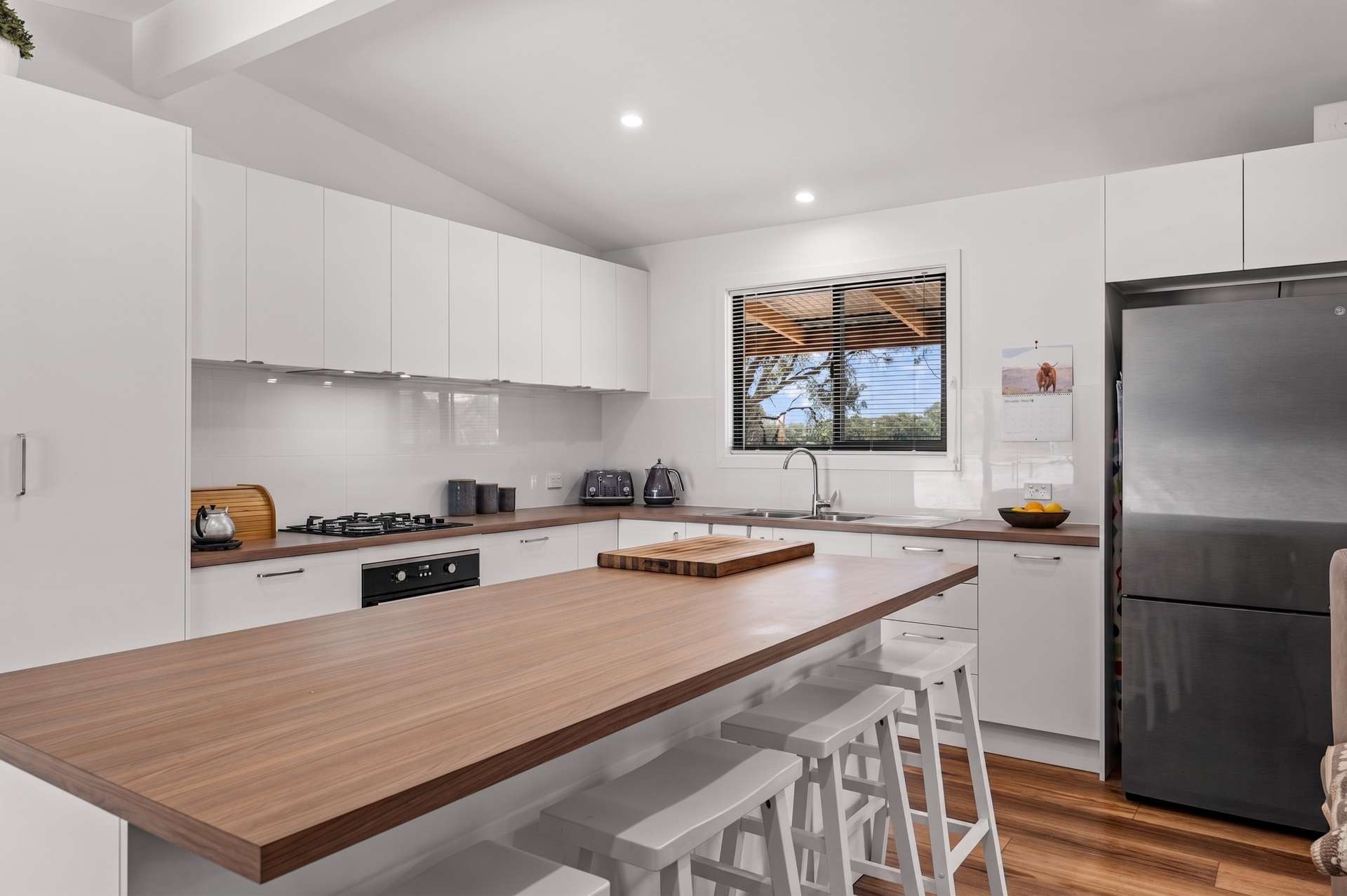 320 High Street, Violet Town For Sale by Farmbuy.com - image 5