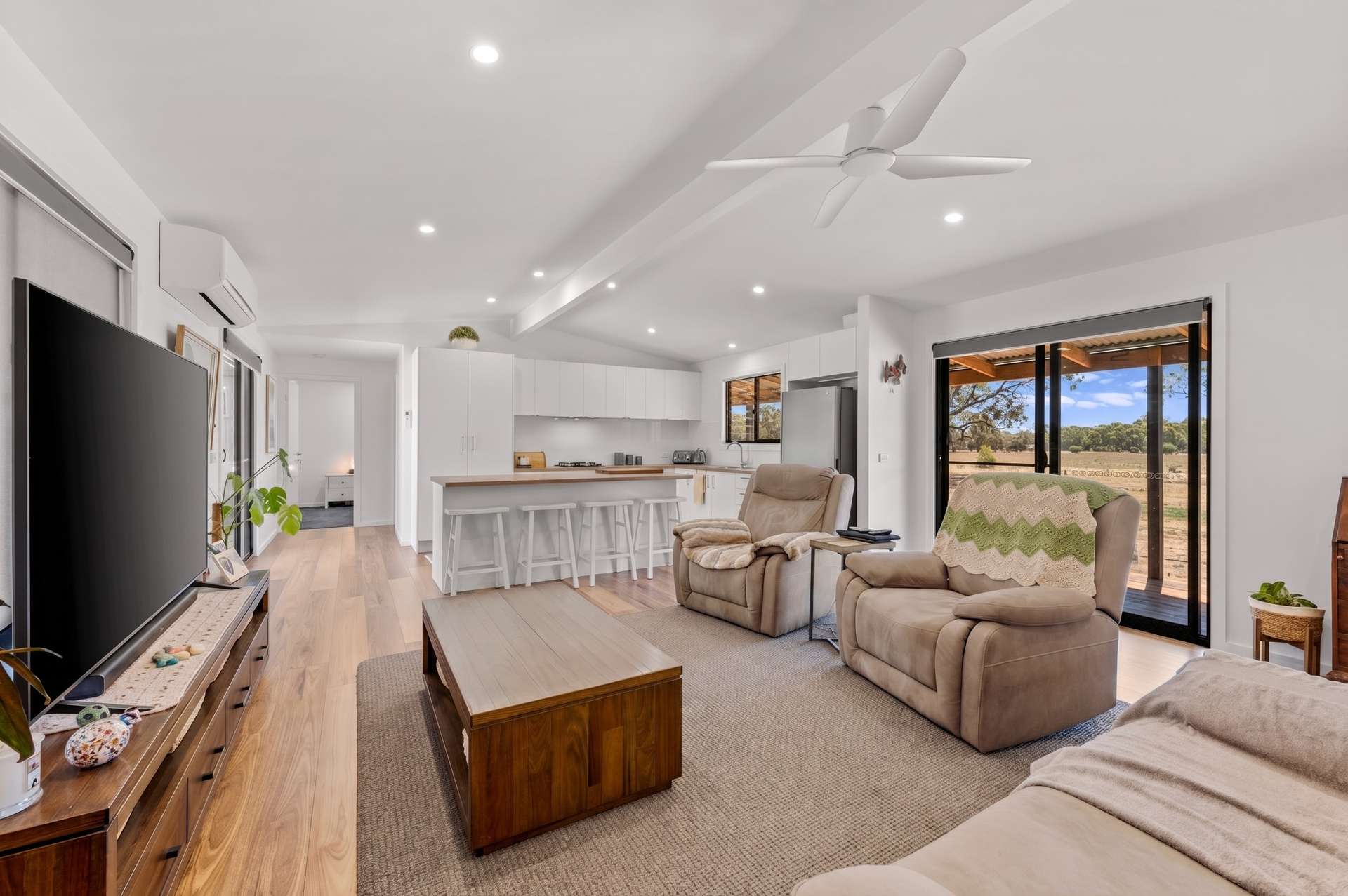 320 High Street, Violet Town For Sale by Farmbuy.com - image 7