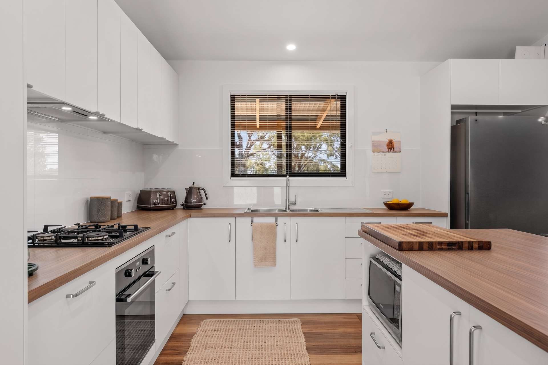 320 High Street, Violet Town For Sale by Farmbuy.com - image 2