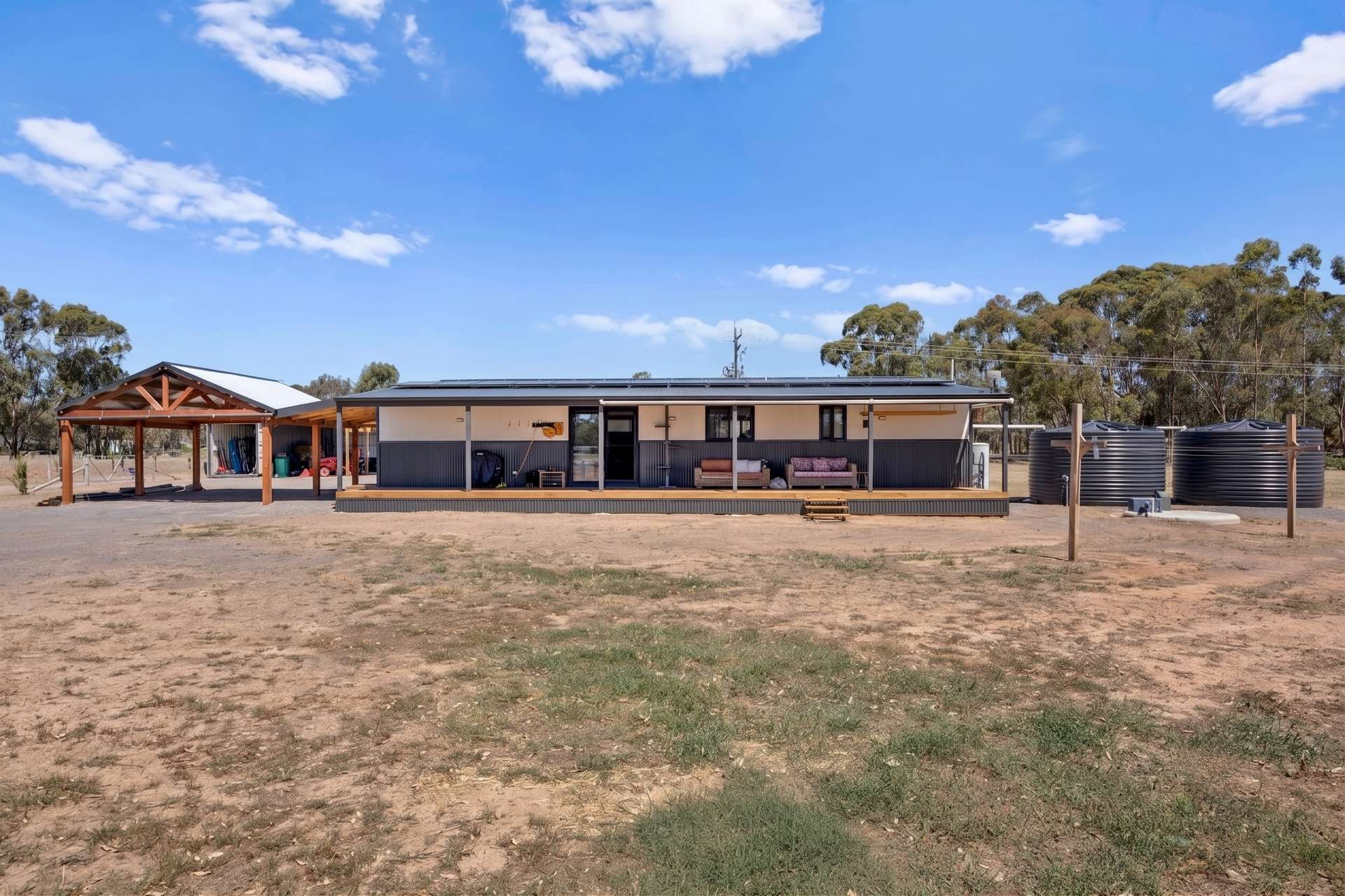 320 High Street, Violet Town For Sale by Farmbuy.com - image 13