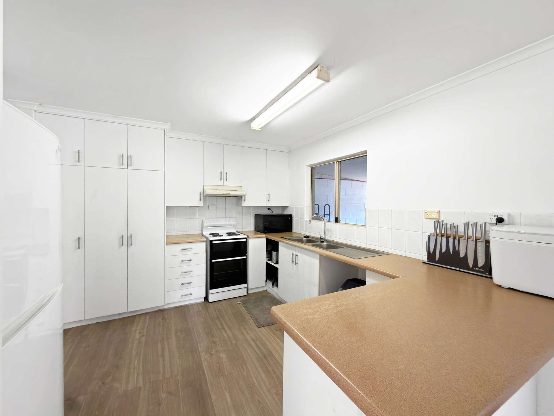 1085 East Evelyn Road, Evelyn For Sale by Farmbuy.com - image 5