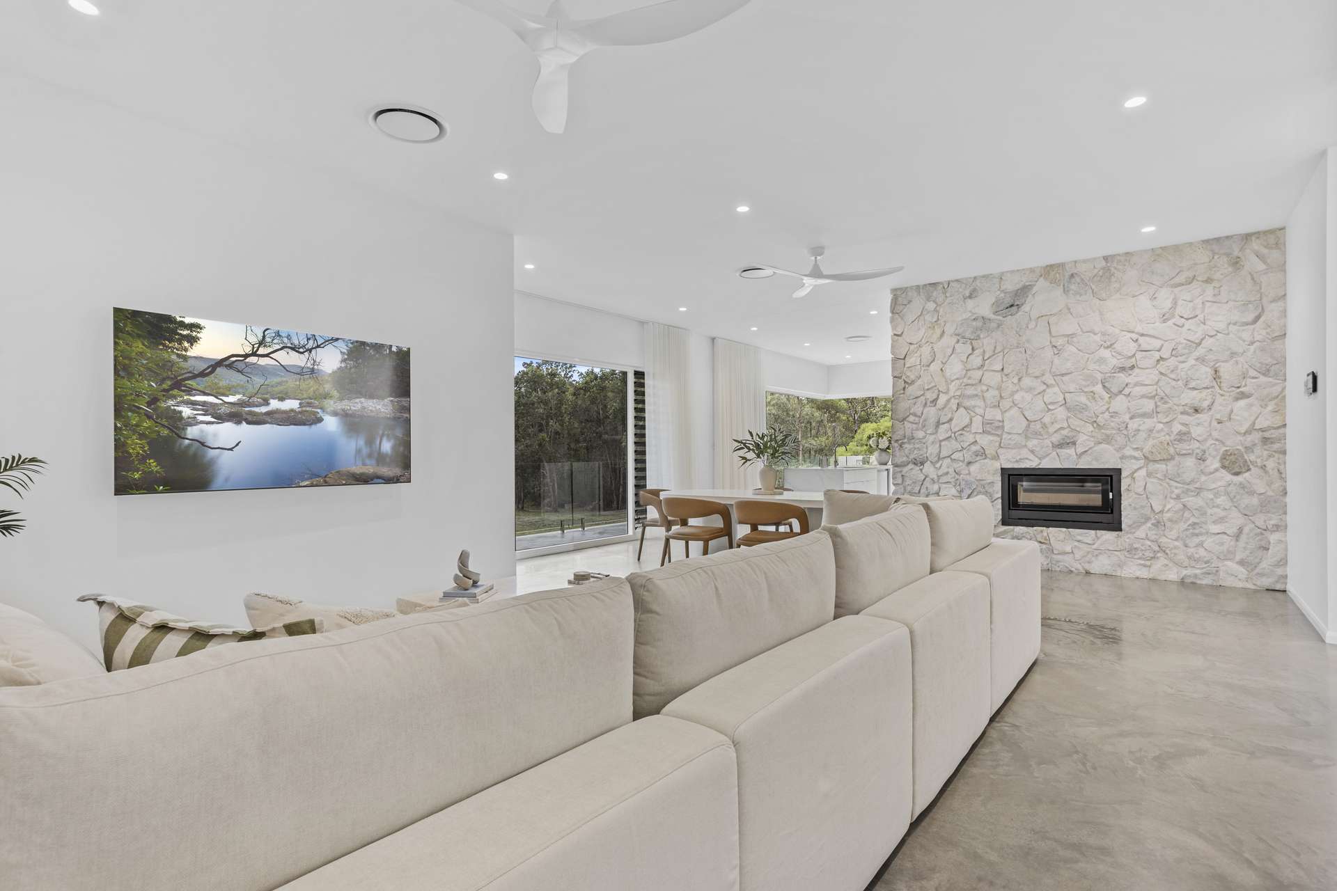 654 Woodbury Road, Woodbury For Sale by Farmbuy.com - image 5