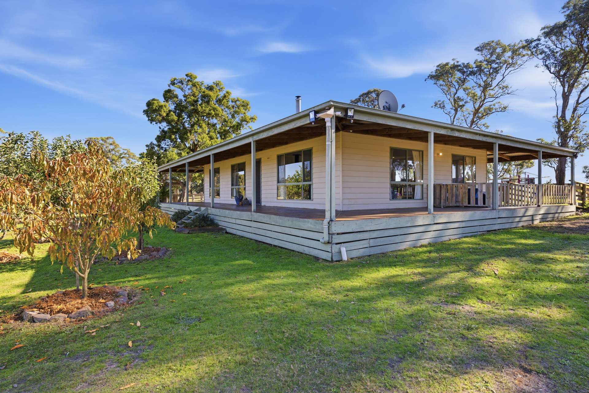 490 Fernbank Glenaladale Road, Fernbank For Sale by Farmbuy.com - image 3