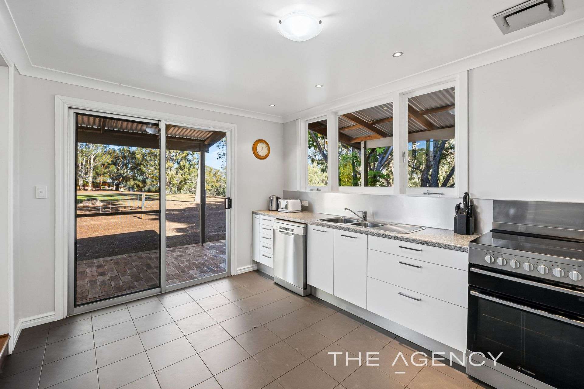53 & 55 River Road, Herne Hill For Sale by Farmbuy.com - image 31
