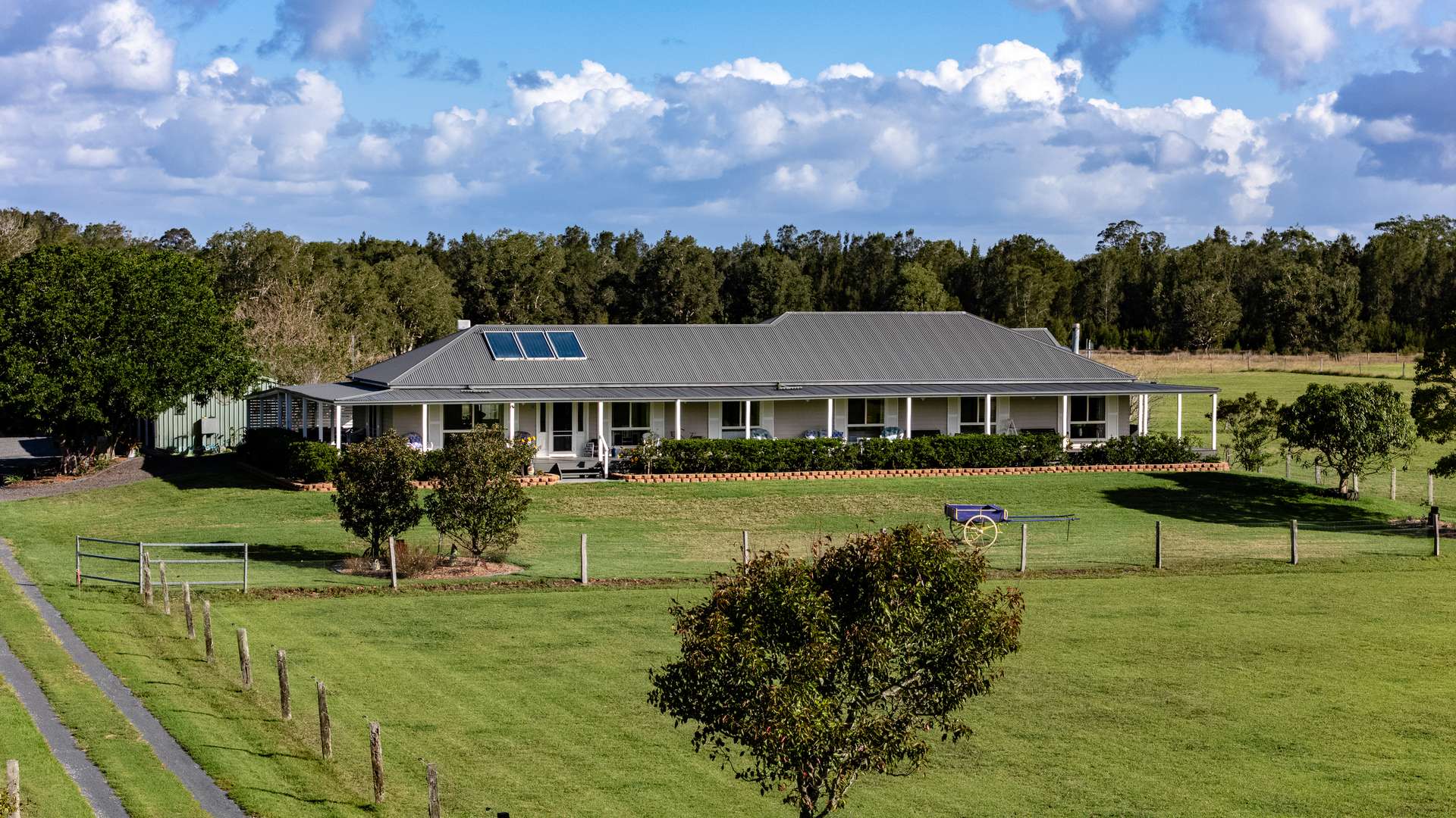 700 Manning Point Road, Oxley Island For Sale by Farmbuy.com - image 1