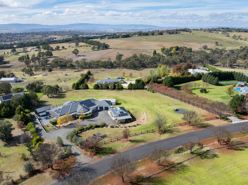 241 Hartwood Avenue, Robin Hill NSW 2795