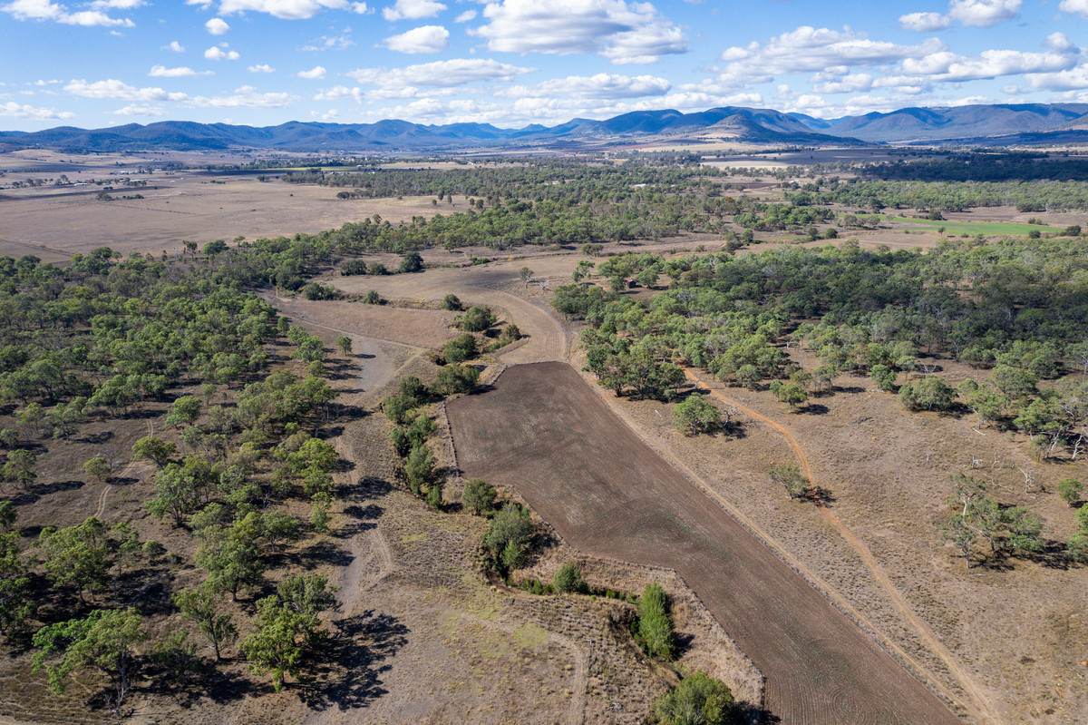 Lot 24,  Hermitage Emuvale Road, Yangan For Sale by Farmbuy.com - image 7