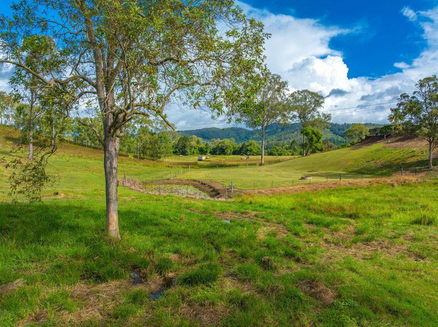 54 Sutton Road, Coolabine For Sale by Farmbuy.com - image 26