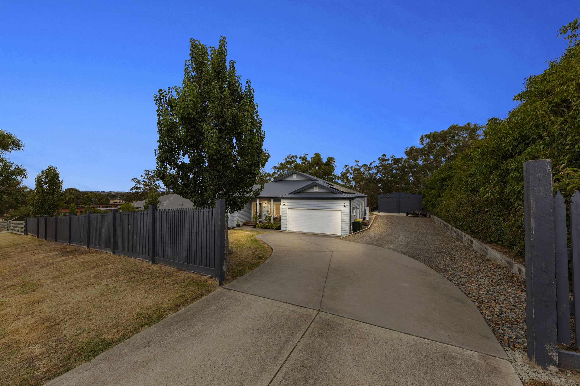 4 Jakobi Court, Bunyip For Sale by Farmbuy.com - image 2
