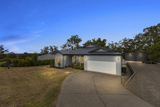 4 Jakobi Court, Bunyip VIC 3815