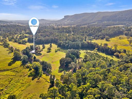 323 Coonoongibber Creek Road, Brooloo QLD 4570
