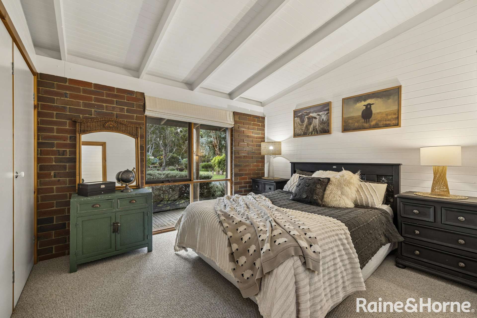 10 Homestead Way, Sunbury For Sale by Farmbuy.com - image 19