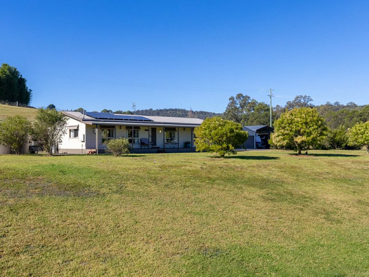 11 Wattle Place, Bega Sold by Farmbuy.com - image 1