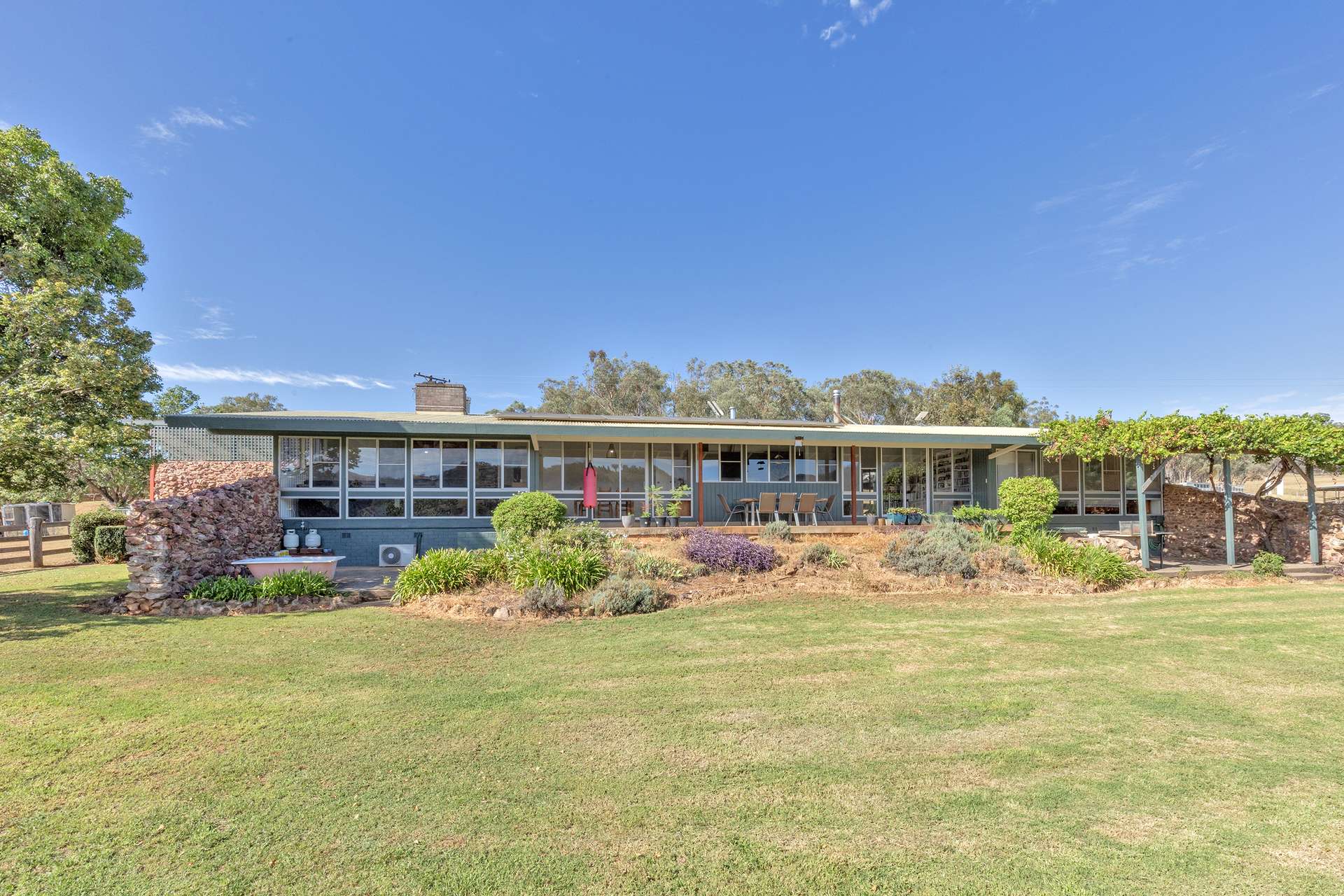 225 Echo Hills Road, Dungowan For Sale by Farmbuy.com - image 12