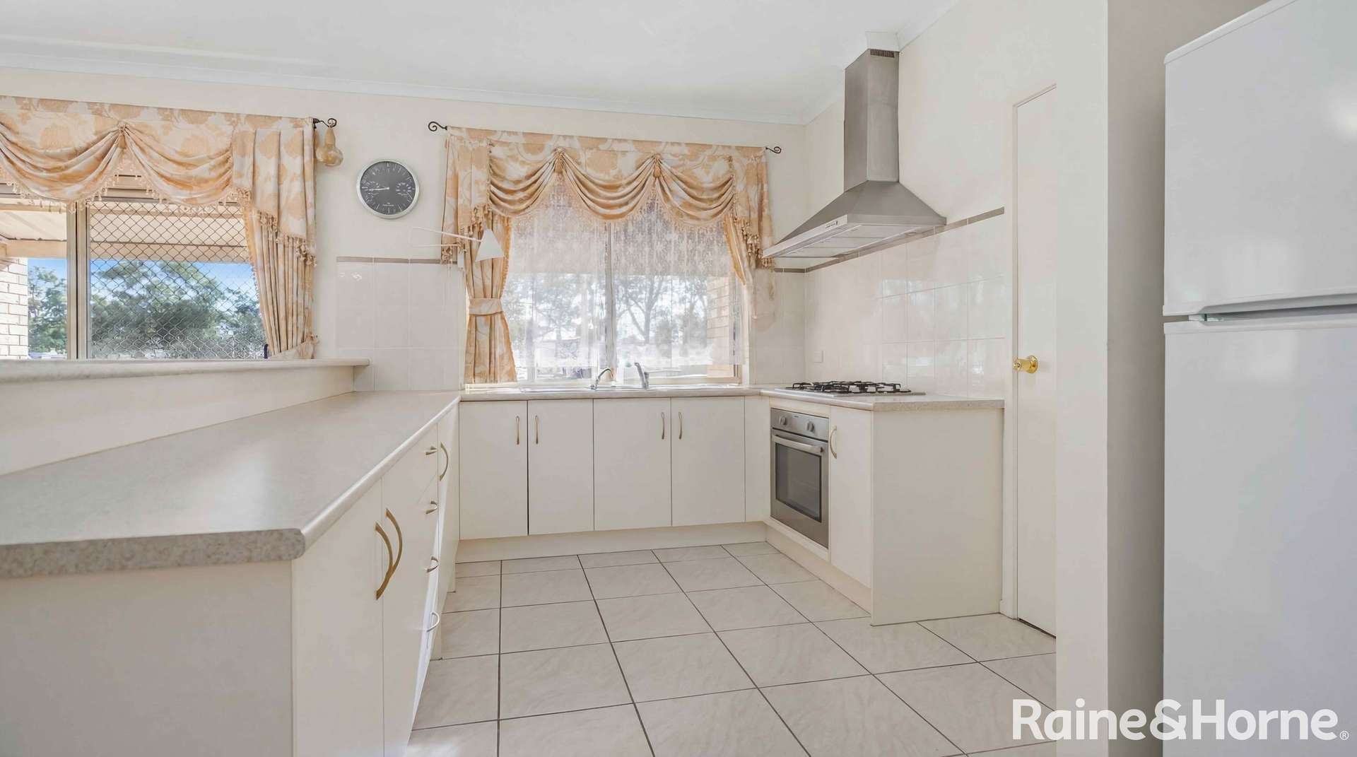183 Lines Road, Strathalbyn For Sale by Farmbuy.com - image 9