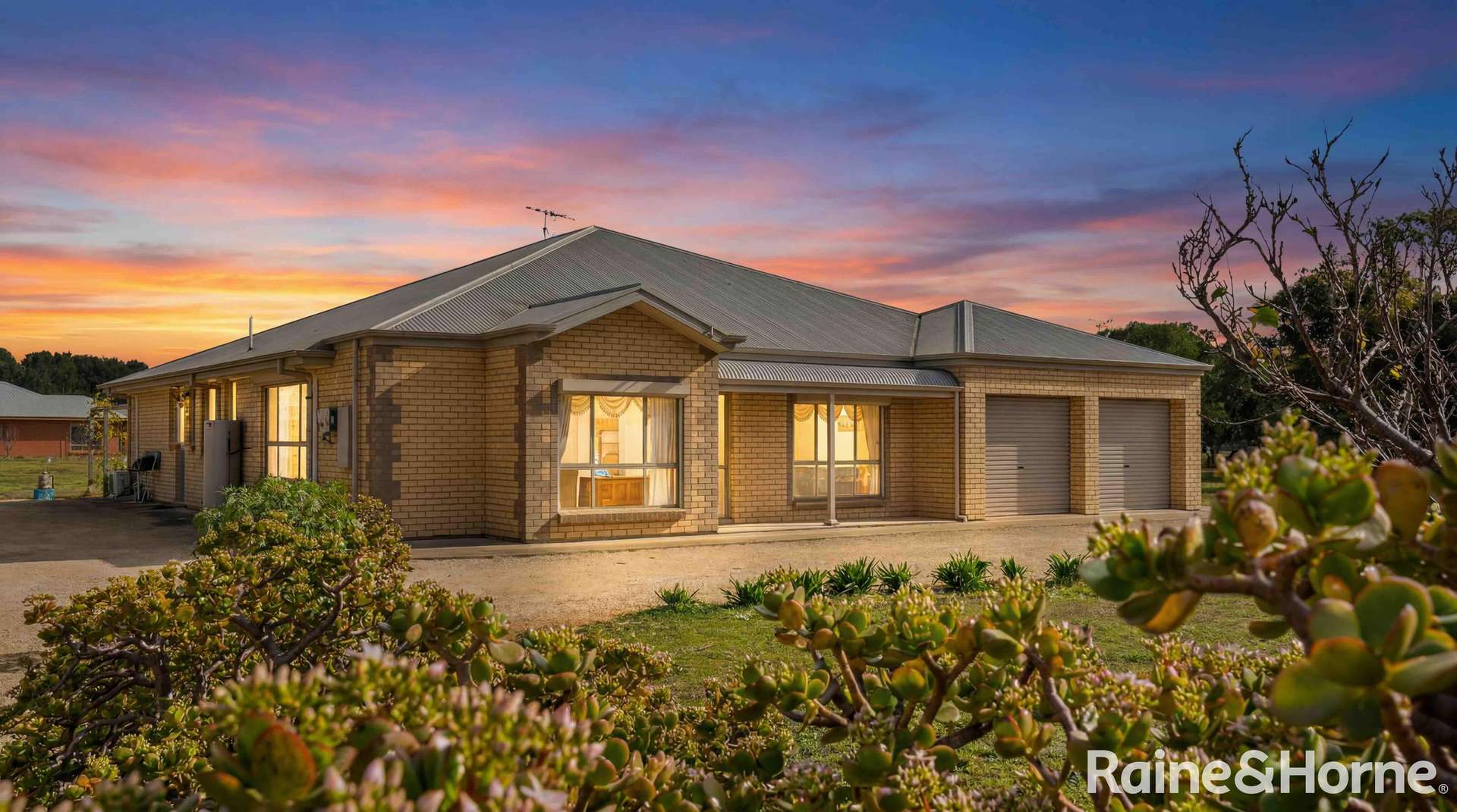183 Lines Road, Strathalbyn For Sale by Farmbuy.com - image 5