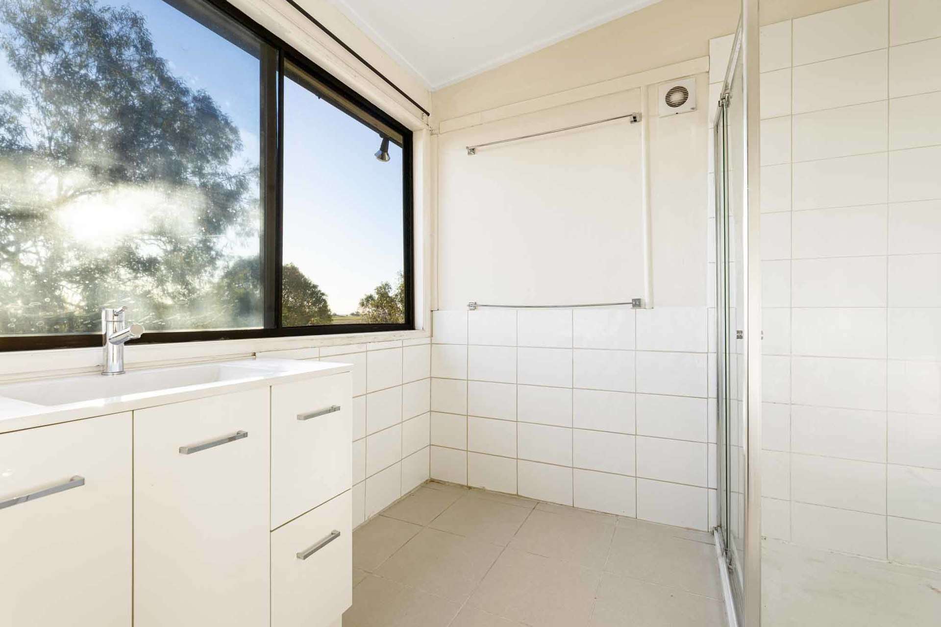 4 Kajewski Street, Kingsthorpe For Sale by Farmbuy.com - image 7