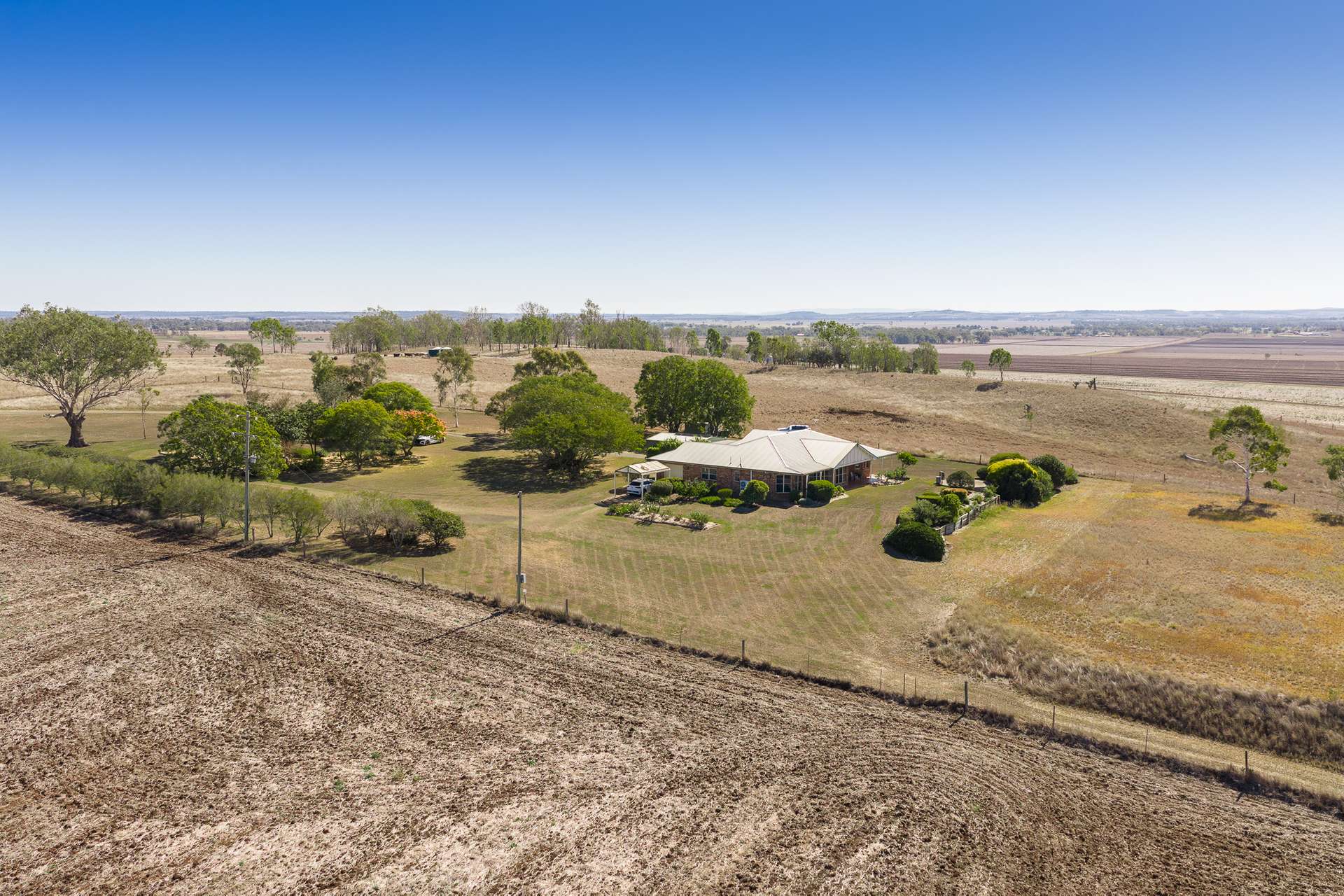 "Gothaire" 379 4ak Road, Oakey For Sale by Farmbuy.com - image 1