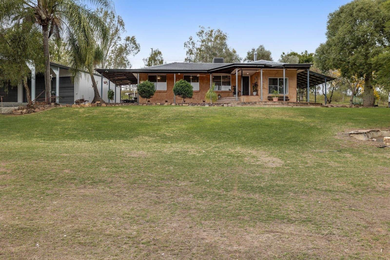 95 Six Mile Creek, Postmans Ridge For Sale by Farmbuy.com - image 2