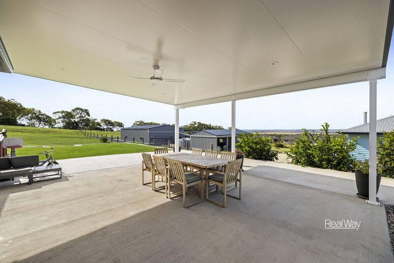 27 Southern Cross Drive, Kingsthorpe For Sale by Farmbuy.com - image 11