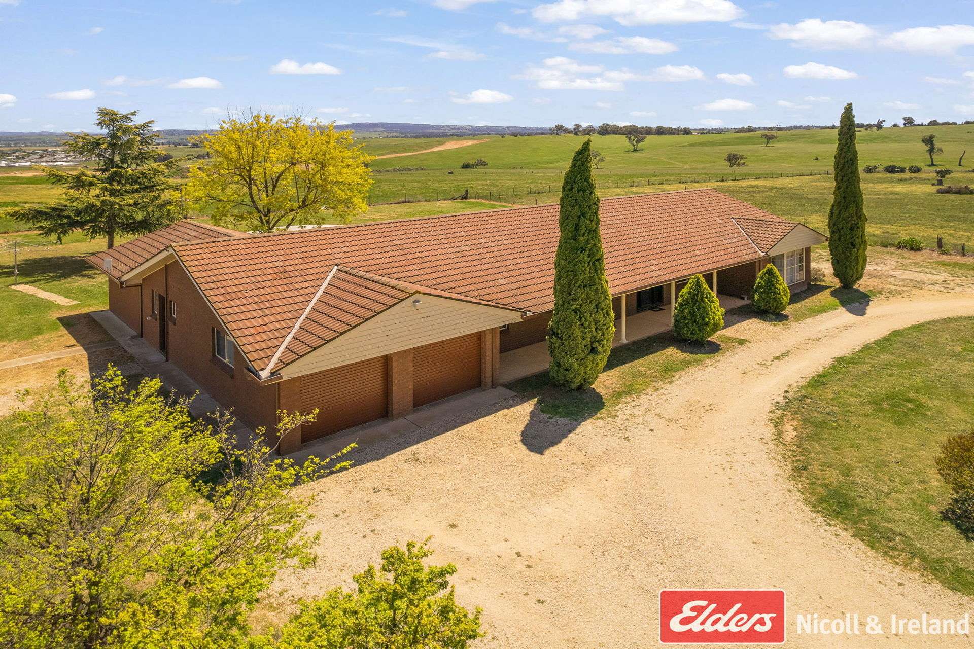 73 Clairvaux Lane, Kelso For Sale by Farmbuy.com - image 2