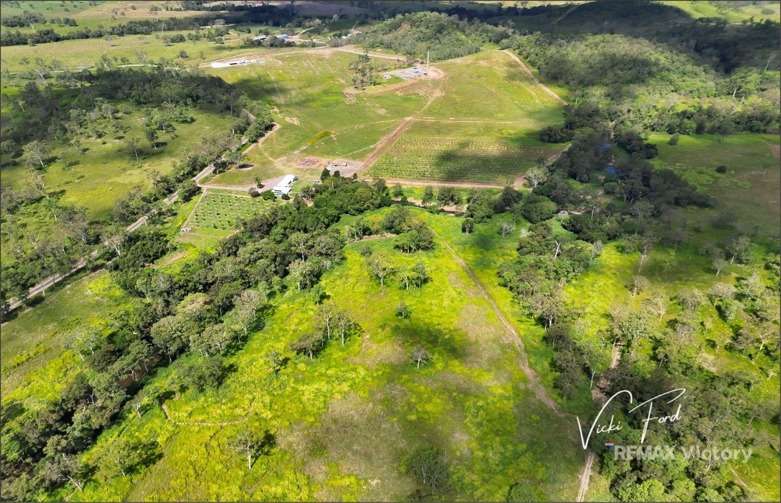 114 East Funnel Creek Road, Sarina Range For Sale by Farmbuy.com - image 3