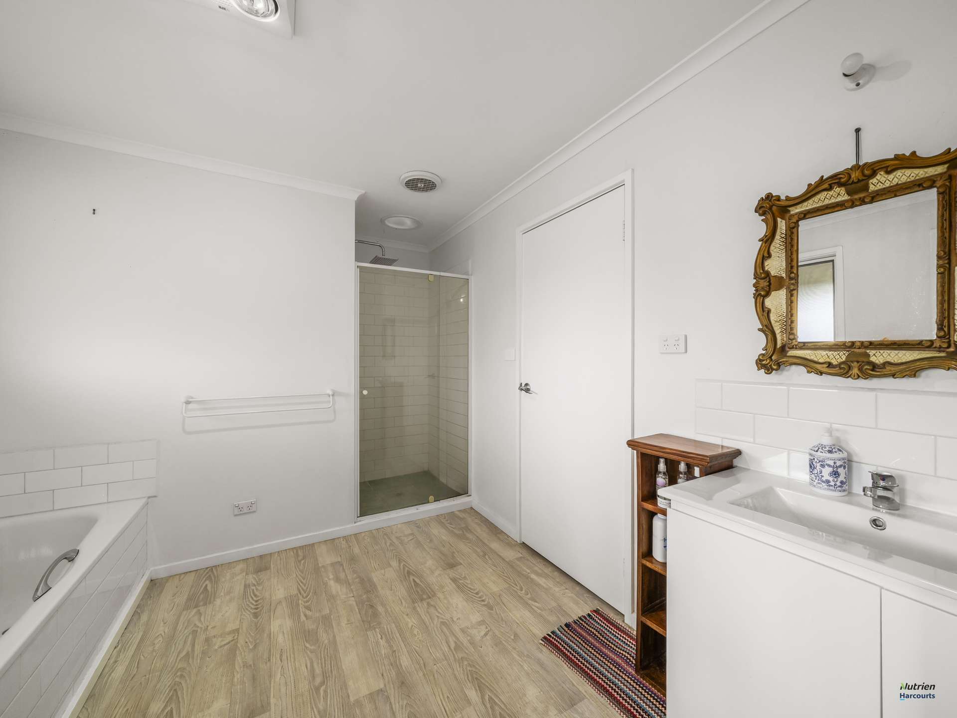 48 Hayes Road, Swanpool For Sale by Farmbuy.com - image 10