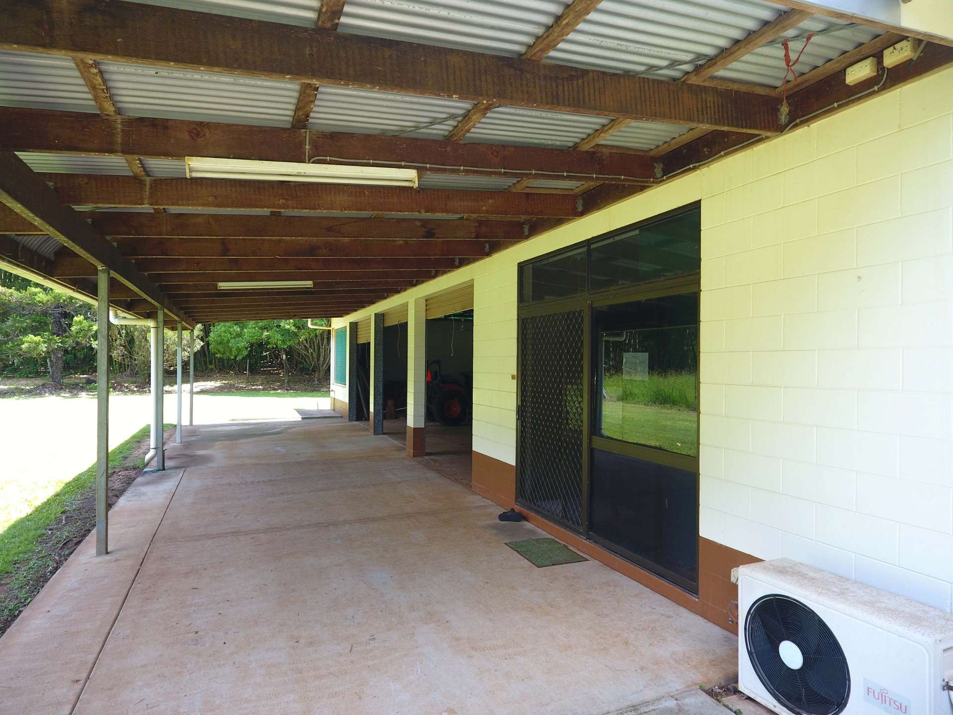8622 Kennedy Highway, Atherton For Sale by Farmbuy.com - image 3