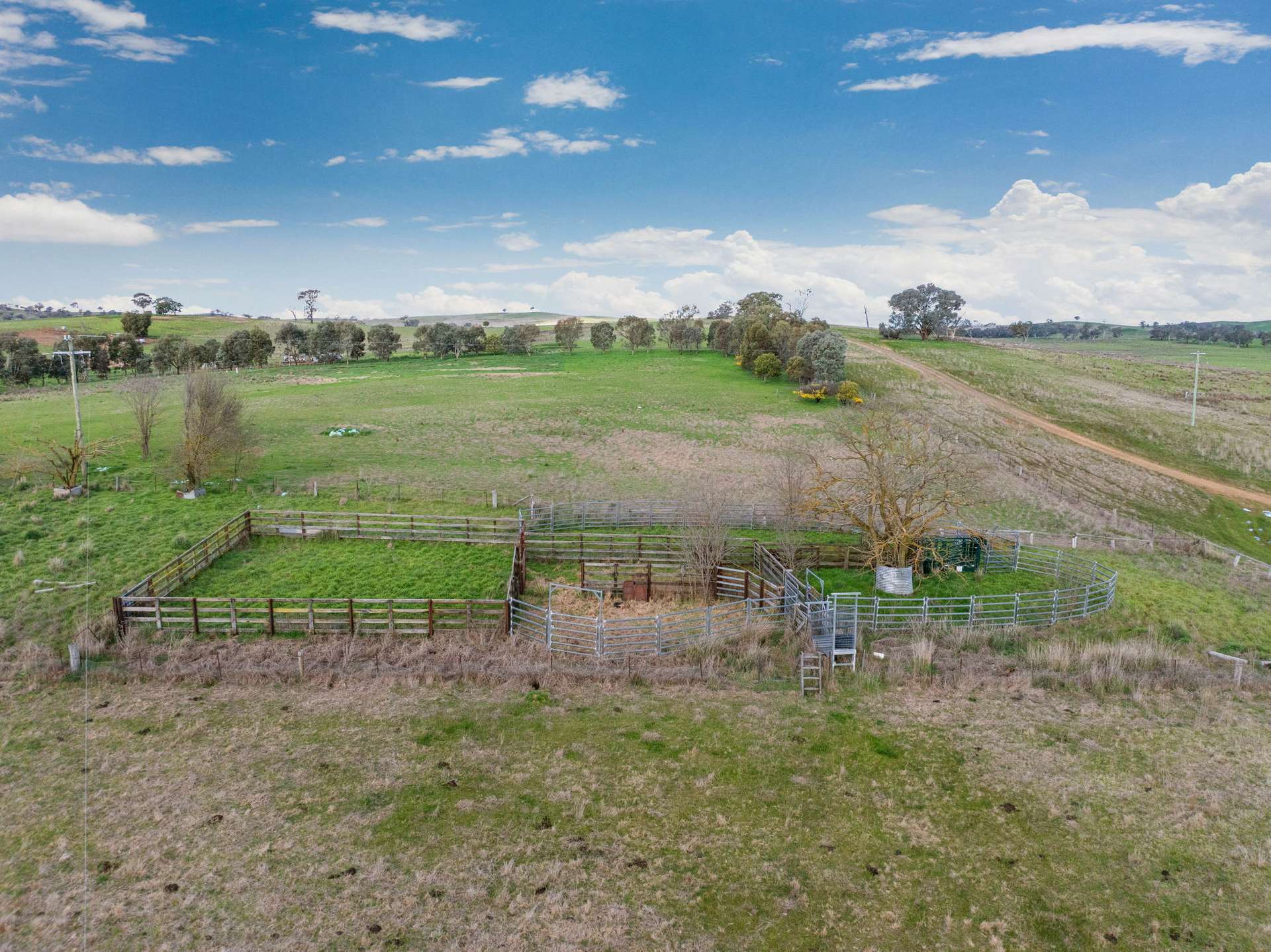 "Reynoldsdale", 1056 Lachlan Valley Way, Boorowa Auction by Farmbuy.com - image 17