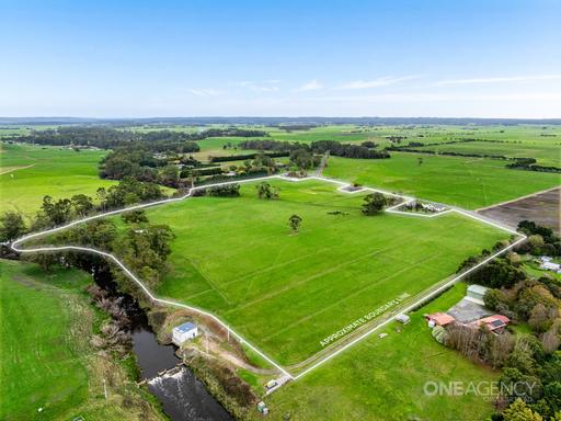 101 Trowutta Road, Smithton TAS 7330