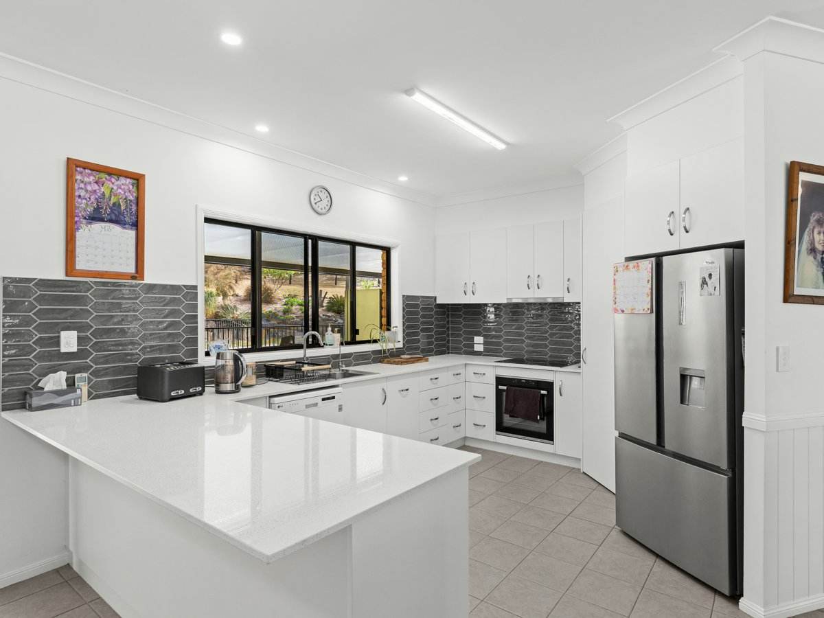 76 Gilchrist Road, Rosehill For Sale by Farmbuy.com - image 2