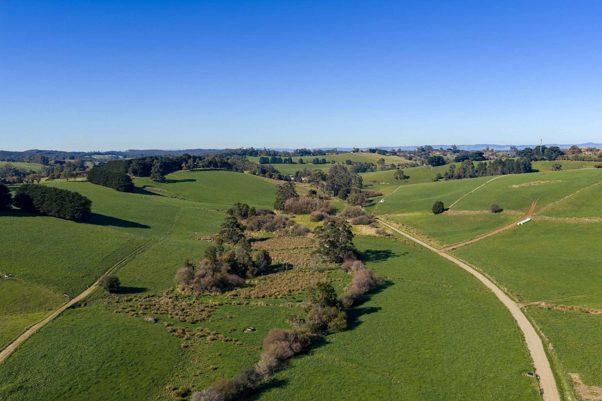 2230 Main Neerim Road, Neerim South For Sale by Farmbuy.com - image 14