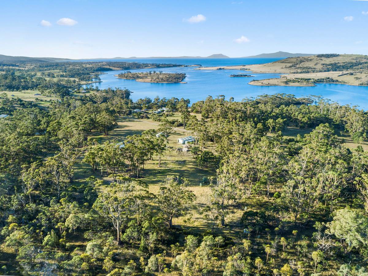 38 Medora Street, Pontypool For Sale by Farmbuy.com - image 24