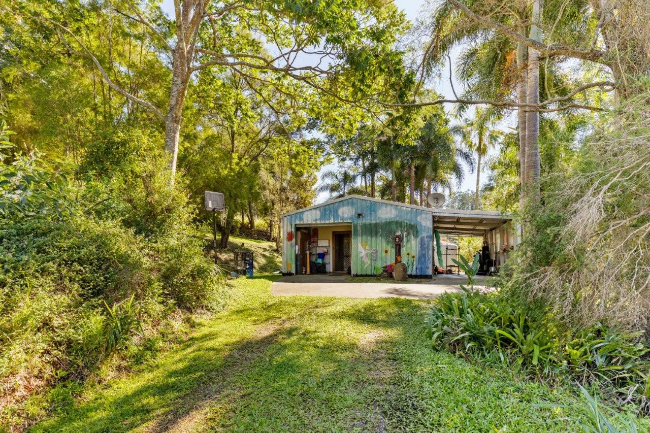 69 Calumet Road, Goomboorian For Sale by Farmbuy.com - image 19