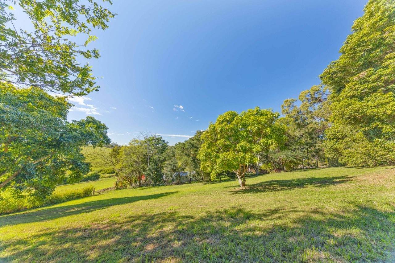 69 Calumet Road, Goomboorian For Sale by Farmbuy.com - image 15